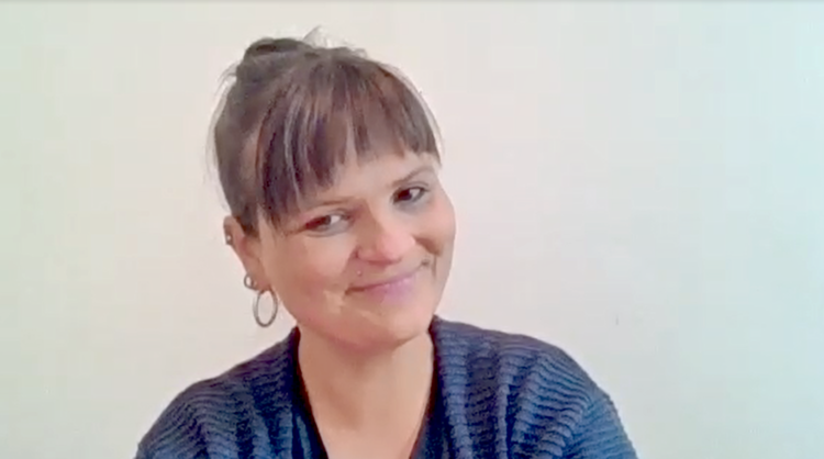 Deutschlehrerin Christine Borchers erzählt im Interview von ihren Erfahrungen im Online-Unterricht während der Corona-Krise